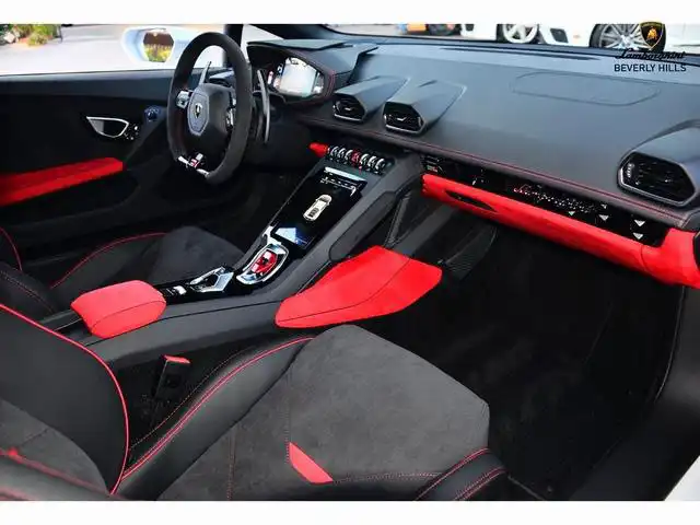 rented lambo-front-layout